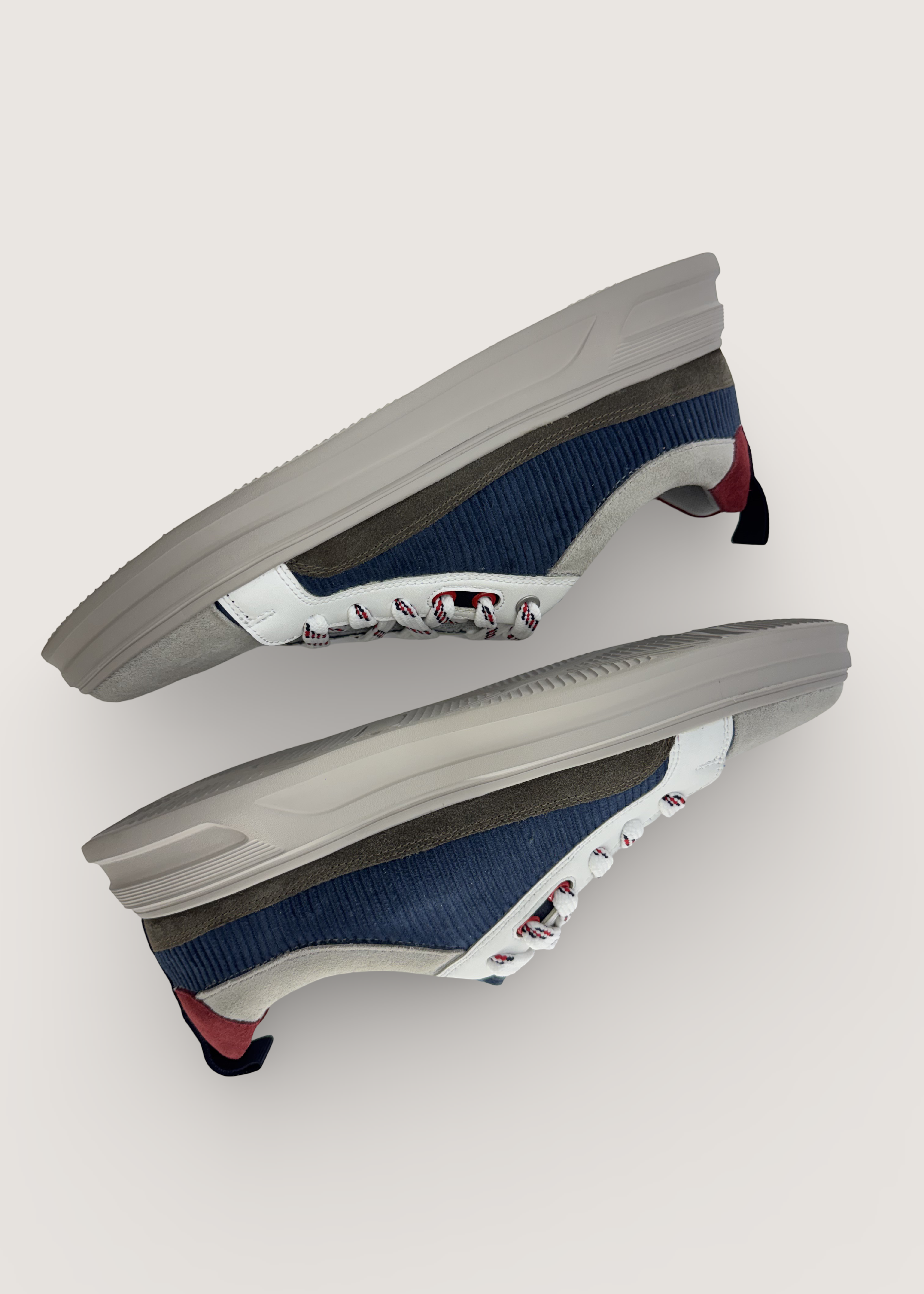 光 Men's Hikari in pumice and olive leather suede and deep blue cotton corduroy - Image 4