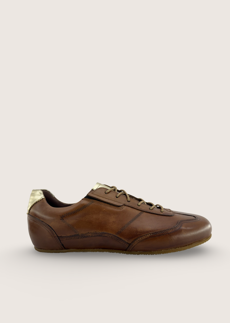 水 Men's MIZU in deep tan argentinian lapacho leather and rubber sole