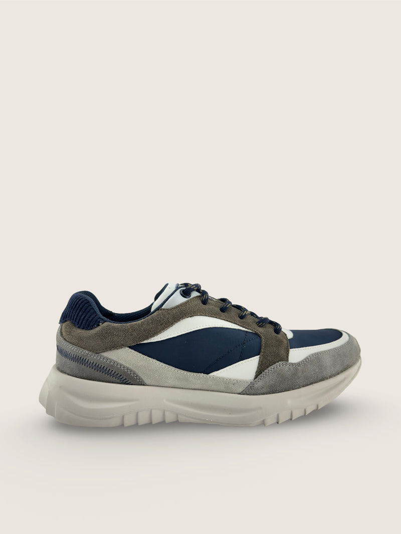 海 Men's KAI in dark grey and pumice leather suede with navy blue nylon parachute taffeta