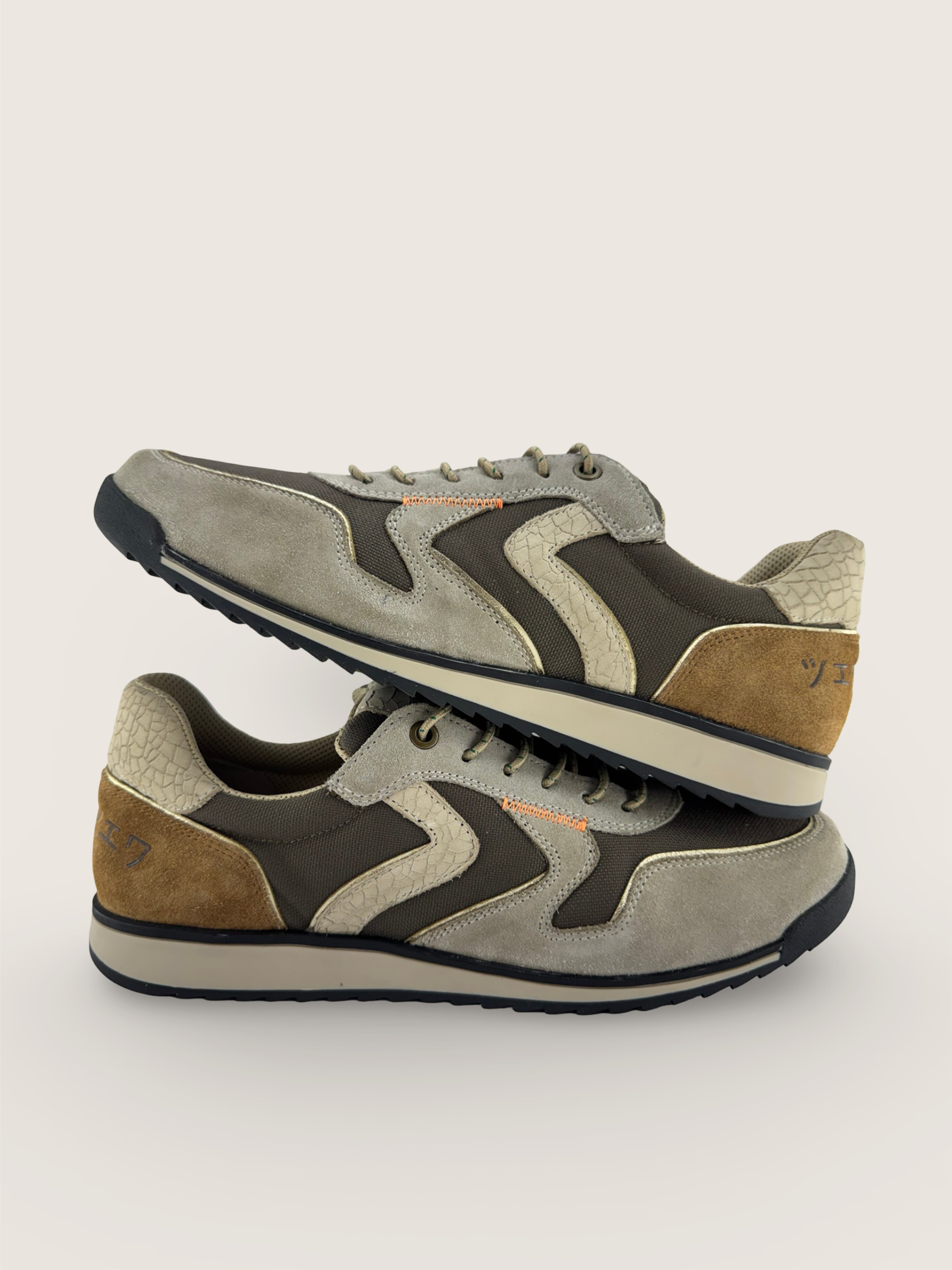 大阪 Men's Osaka in beige and brown leather suede with brown nylon parachute - Image 4