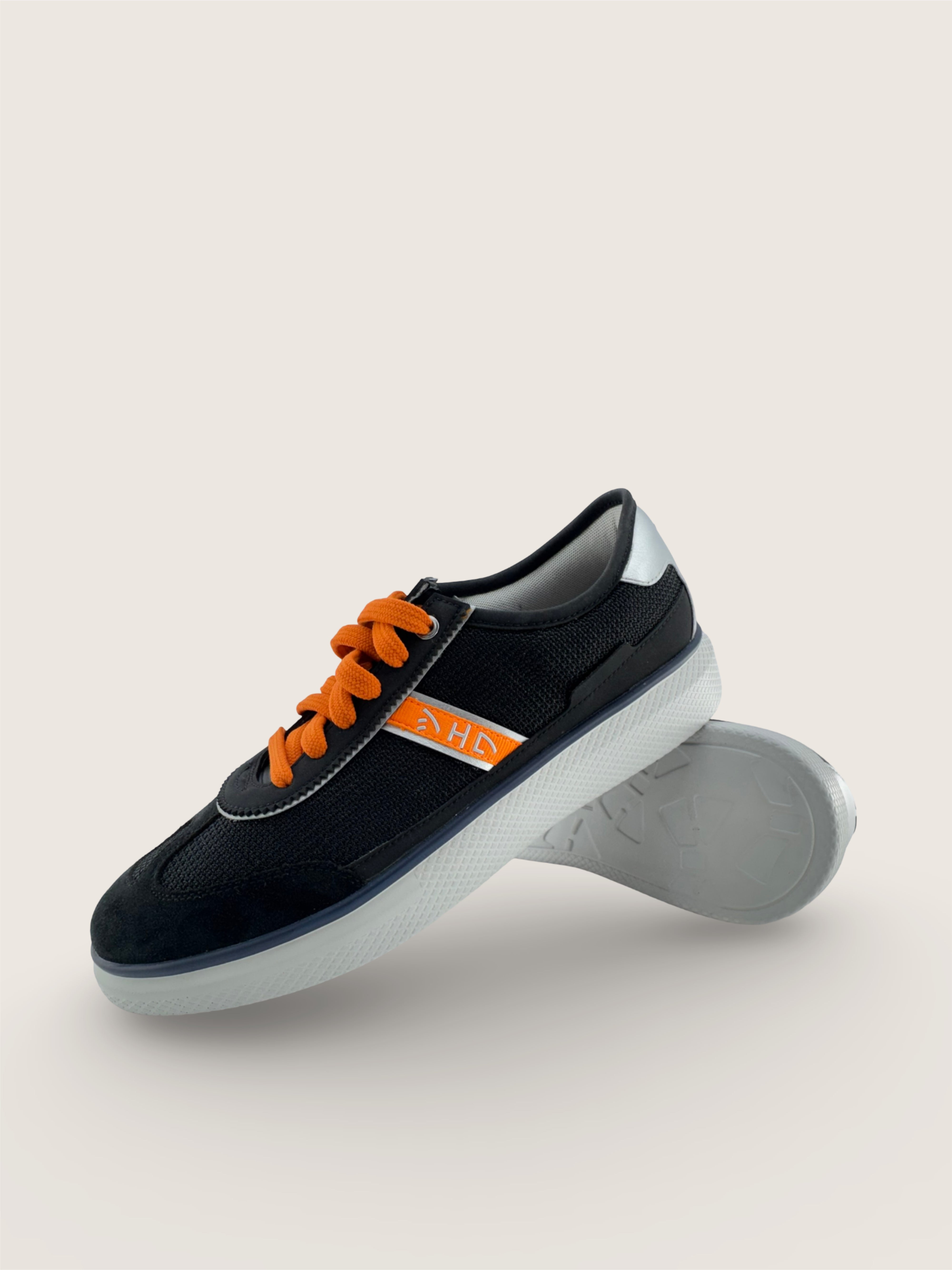 波 Men's SORA in jet black leather suede with deep black layers of petra mesh - Image 2